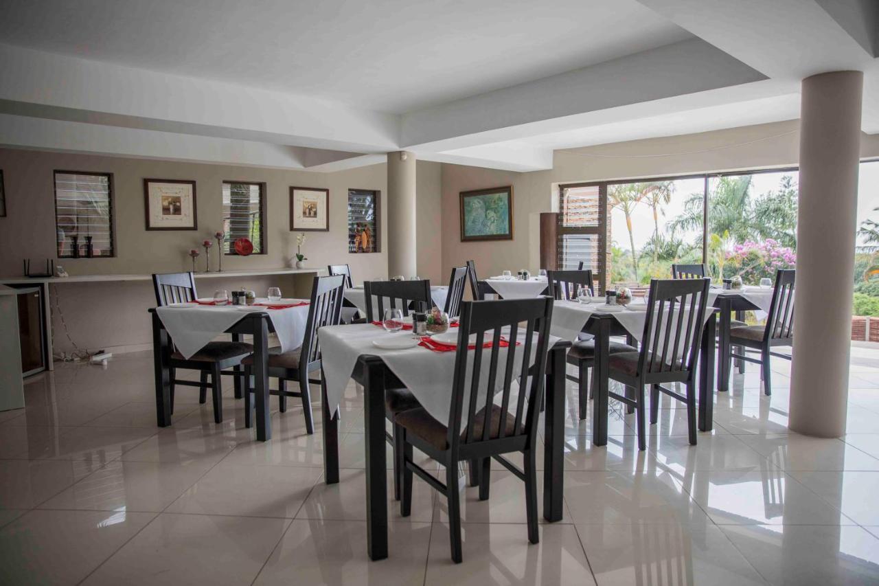 Palmwood Guesthouse Amanzimtoti Bagian luar foto