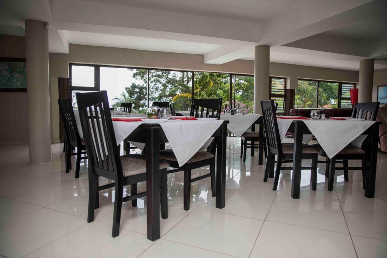 Palmwood Guesthouse Amanzimtoti Bagian luar foto