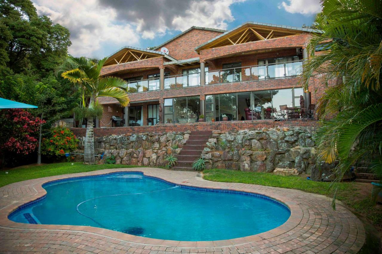 Palmwood Guesthouse Amanzimtoti Bagian luar foto